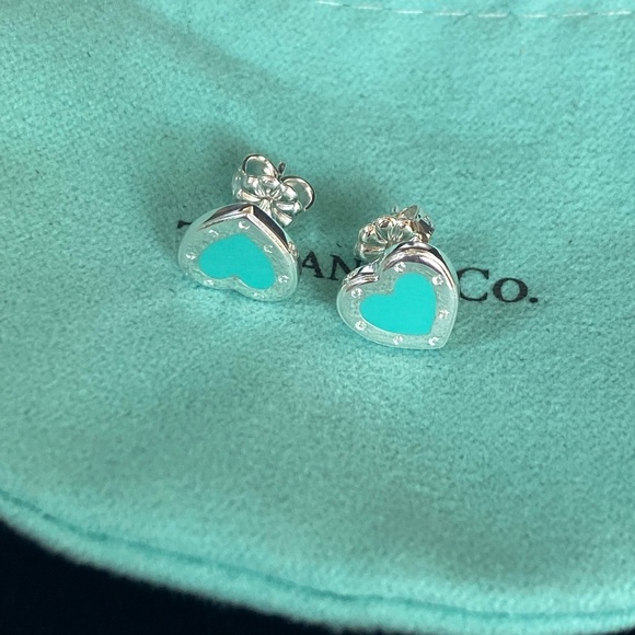 Final Price！Tiffany & Co. Silver Heart Earrings with Turquoise Enamel - Picture 1 of 3